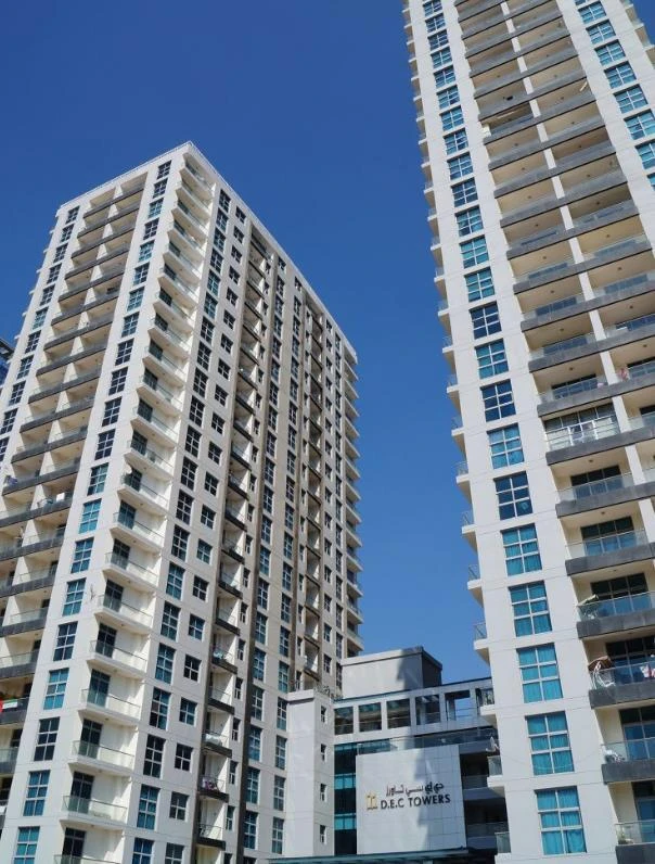 Готовые квартиры для получения резидентской визы и дохода в DEC Towers недалеко от делового центра города, Dubai Marina, Дубай, ОА
