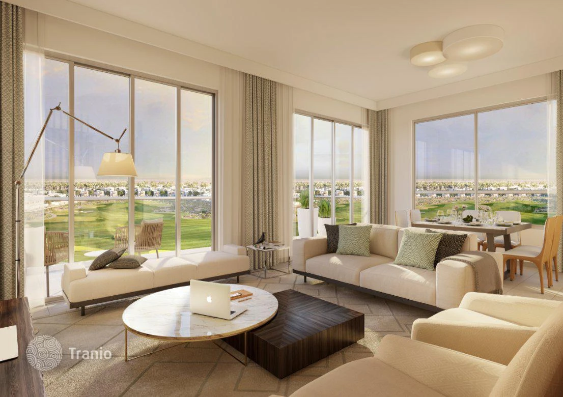 Апартаменты в новом жилом комплексе Golf Views с видом на поле для гольфа в Dubai South, ОАЭ