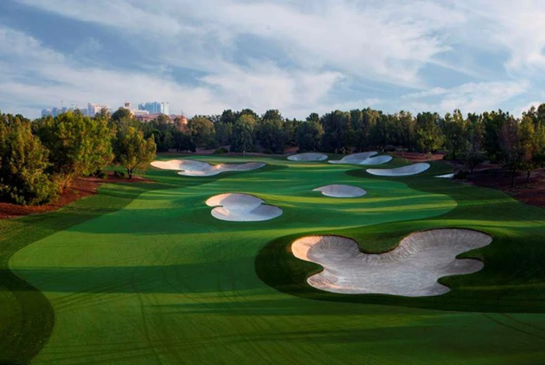 Новый комплекс вилл и таунхаусов с полем для гольфа Terra Golf Collection, Jumeirah Golf Estates, Дубай, ОАЭ