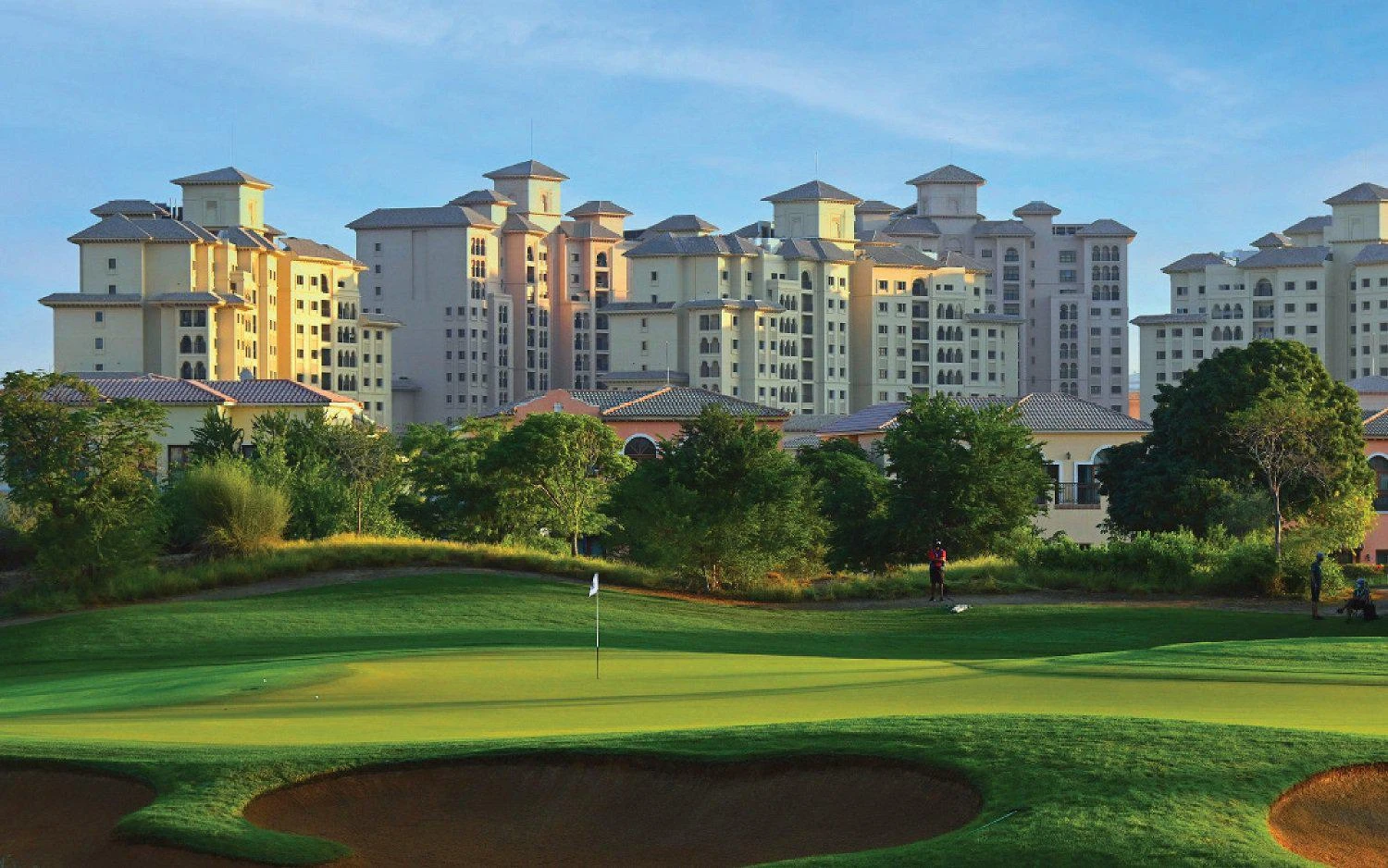 Новые апартаменты в жилом комплексе с полями для гольфа, Jumeirah Golf Estates, Дубай, ОАЭ
