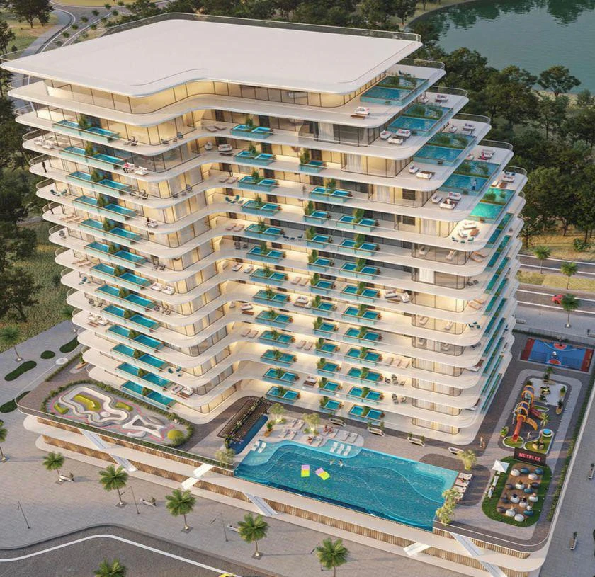 Новые апартаменты с собственными бассейнами и панорамными видами в резиденции Golf Views, Dubai Sports City, Дубай, ОАЭ