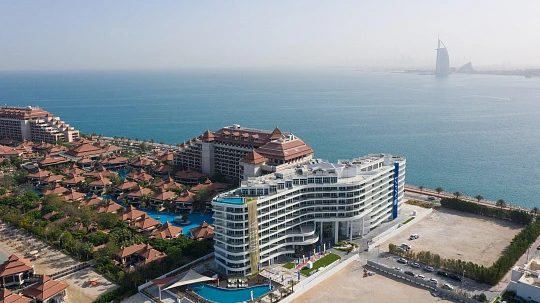 Резиденция на берегу моря Mina в престижном районе Palm Jumeirah, Дубай, ОАЭ