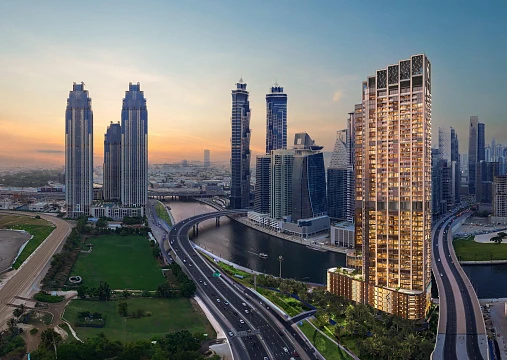 Новая высотная резиденция на берегу канала One River Point с бассейнами рядом с Бурдж Халифа, Business Bay, Дубай, ОАЭ