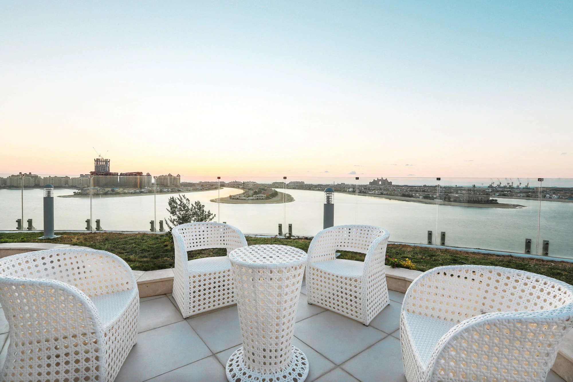 Резиденция Royal Bay с собственным пляжем, Palm Jumeirah, Дубай, ОАЭ