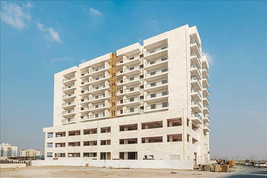 Новая резиденция Equiti Apartments с бассейном и тренажерным залом, International City, Дубай, ОАЭ